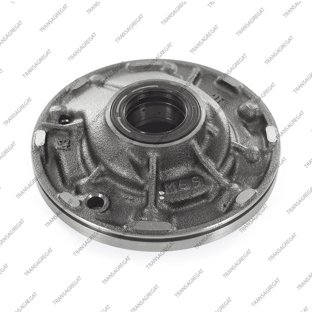 Насос масляный (крышка с шестернями и сальником)